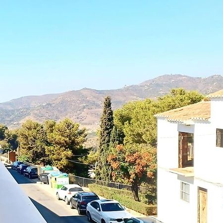 Limerencia: tu hogar en este blanco pueblo Frigiliana Exterior foto